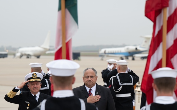 SECNAV Greets SEMAR at Joint Base Andrews Air Field