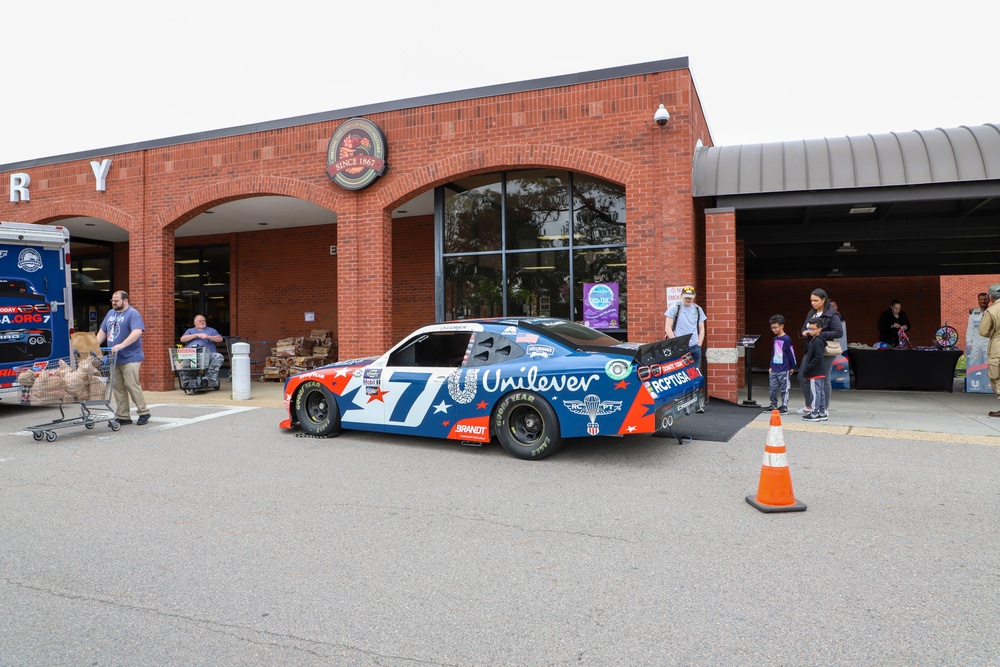 Commissaries spotlighted as JR Motorsports unveils DeCA logo on racing car