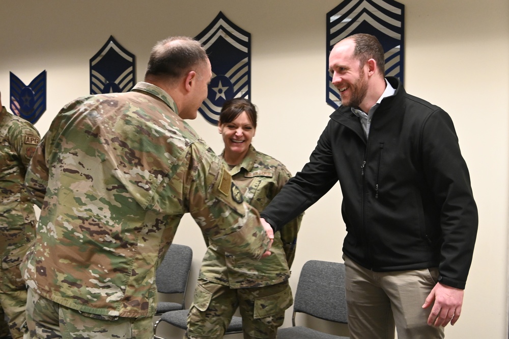 Team Kingsley Airmen coined by TAG