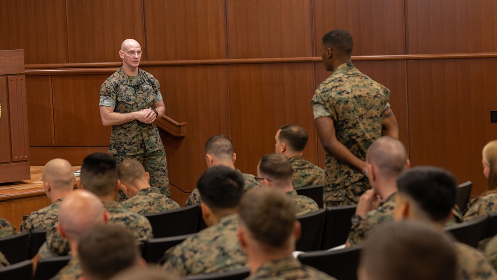 Gen. Berger, 38th Commandant of the Marine Corps, Visits MARFORRES