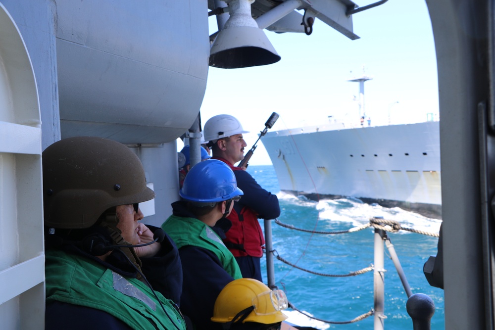 USS Princeton (CG 59) Conducts Replenishment-at-Sea with USNS Pecos (T-AO 197)