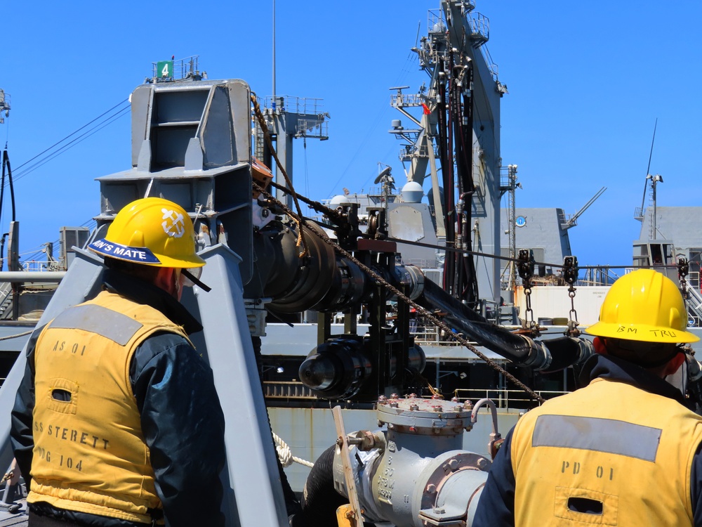 USS Sterett (DDG 104) Conducts Refueling-at-Sea