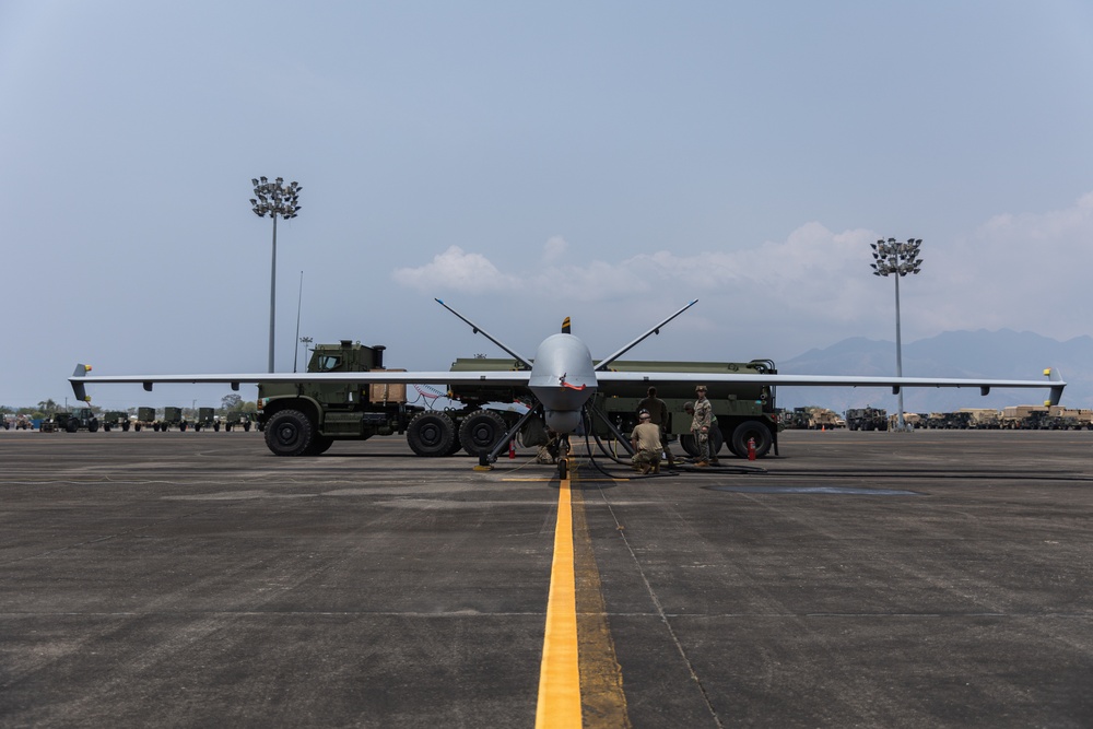 Balikatan 23 | U.S. Marines, Airmen Work Together to Refuel Aircraft