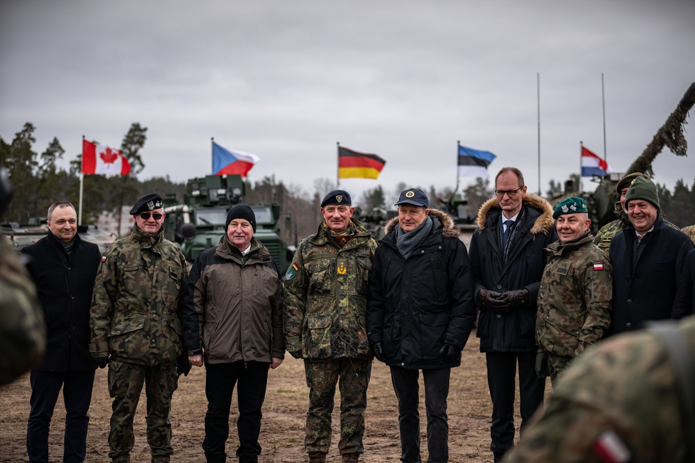 eFP Battle Group Poland Displays Combined Force in Exercise Amber Lynx