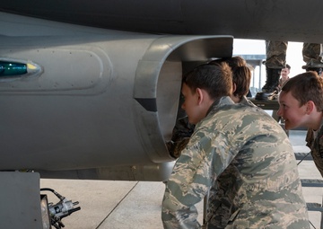 CAP cadets tour the Fighting Falcon