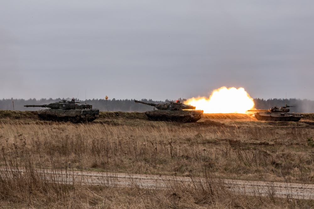 NATO eFP Battle Group Poland Displays Combined Forces in Exercise Amber Lynx