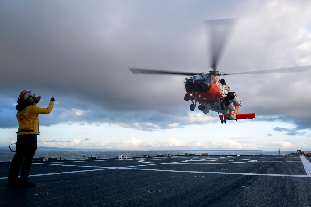 Coast Guard conducts fast rope training