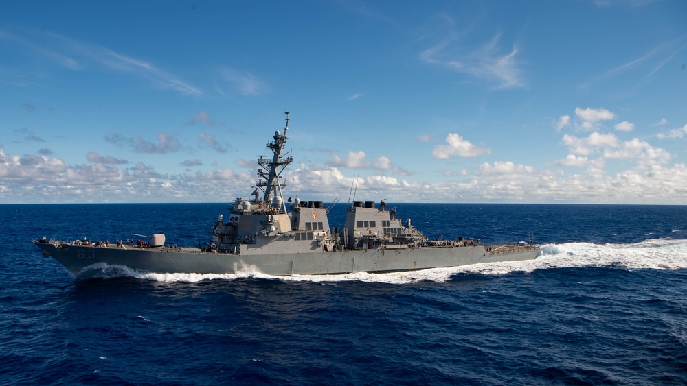 USS Carl Vinson (CVN 70) Fueling-at-sea