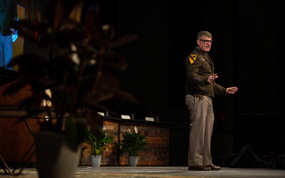 AUSA GFSE - GEN Rainey Keynote Presentation