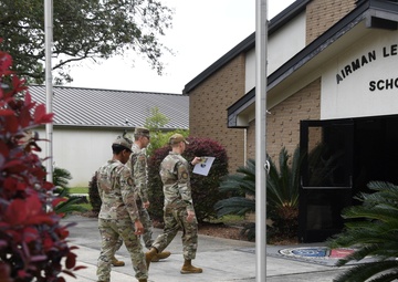 Keesler's new commander receives 81st MSG immersion tour