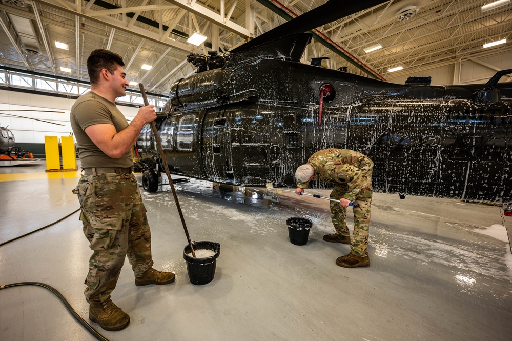 UH-60M Helicopter Wash