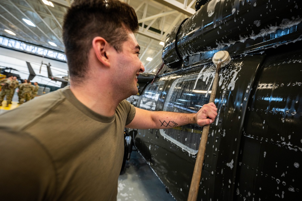 UH-60M Helicopter Wash