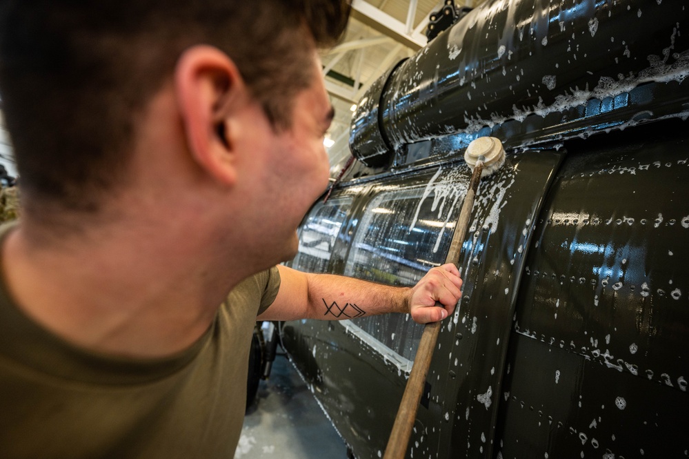 UH-60M Helicopter Wash