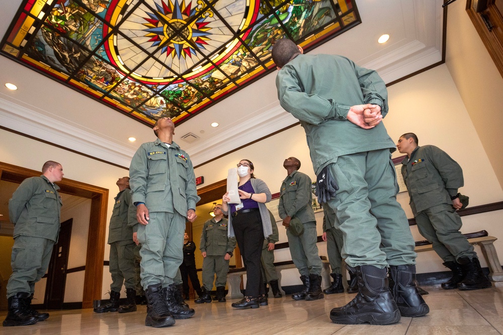 ChalleNGe Cadets tour NJ State House