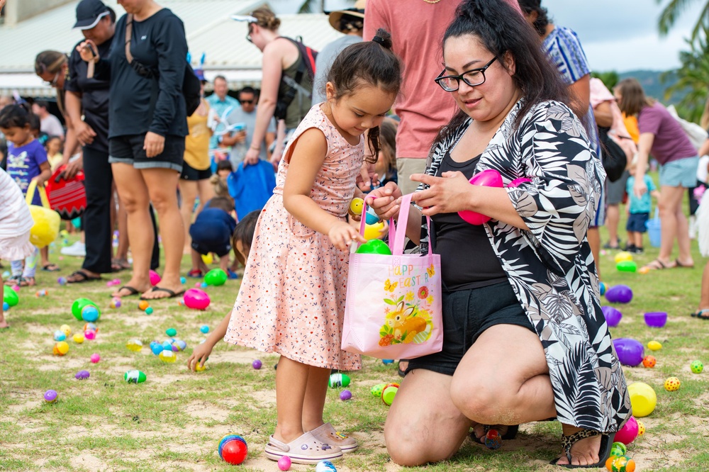 PMRF MWR Team Hosts Easter Eggstravaganza Egg Hunt