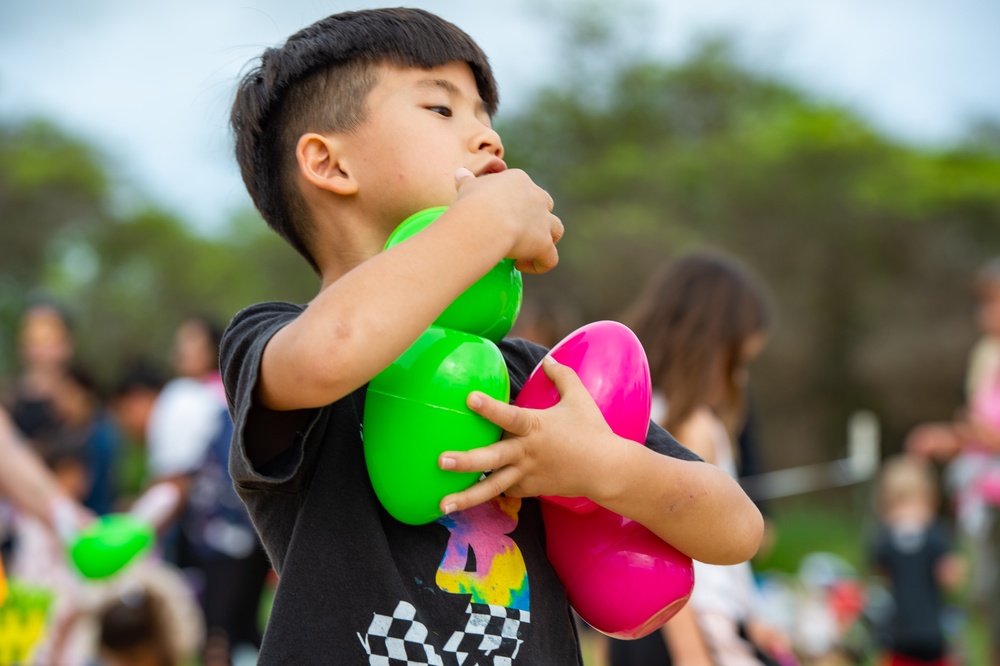 PMRF MWR Team Hosts Easter Eggstravaganza Egg Hunt