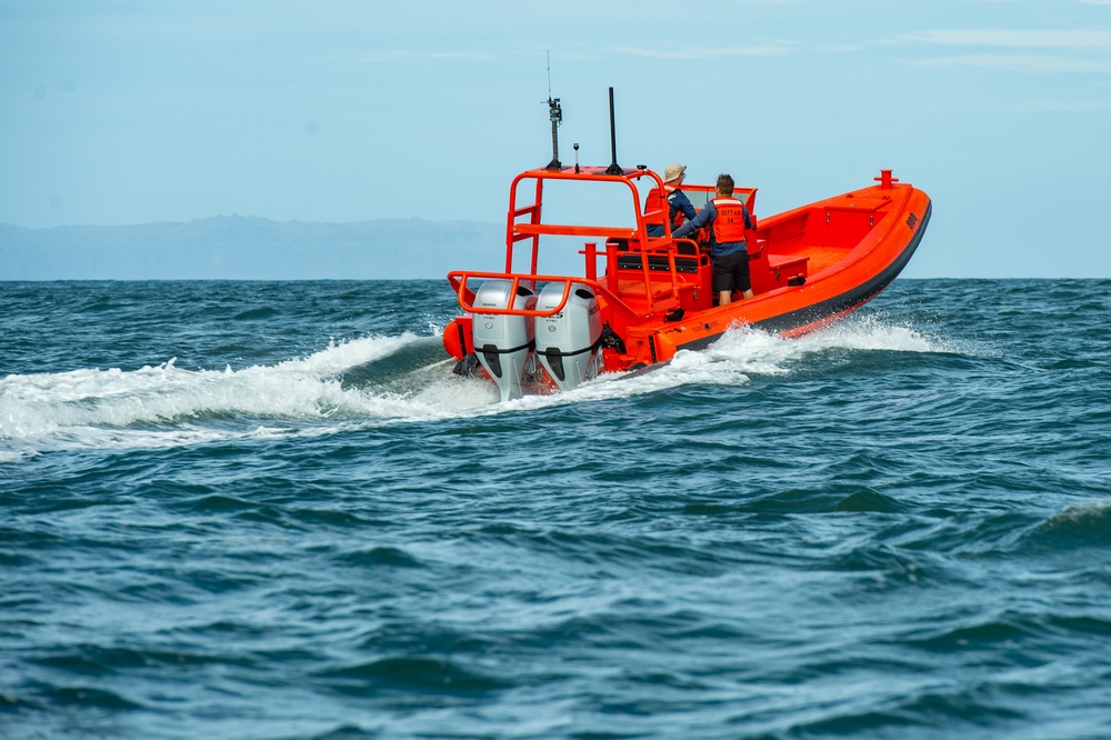 PMRF SEPTAR Department Conducts Small Boat Ops Training