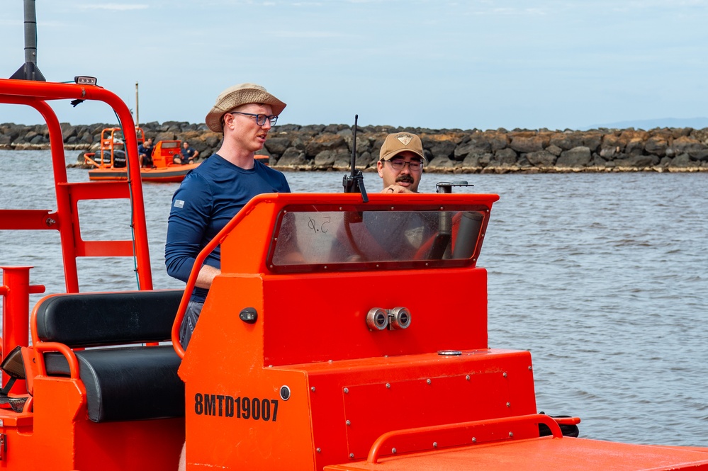 PMRF SEPTAR Department Conducts Small Boat Ops Training