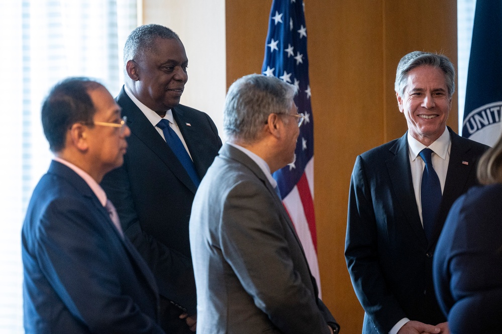 SECDEF and SECSTATE Hold 2+2 Ministerial Dialogue with Philippine Leadership