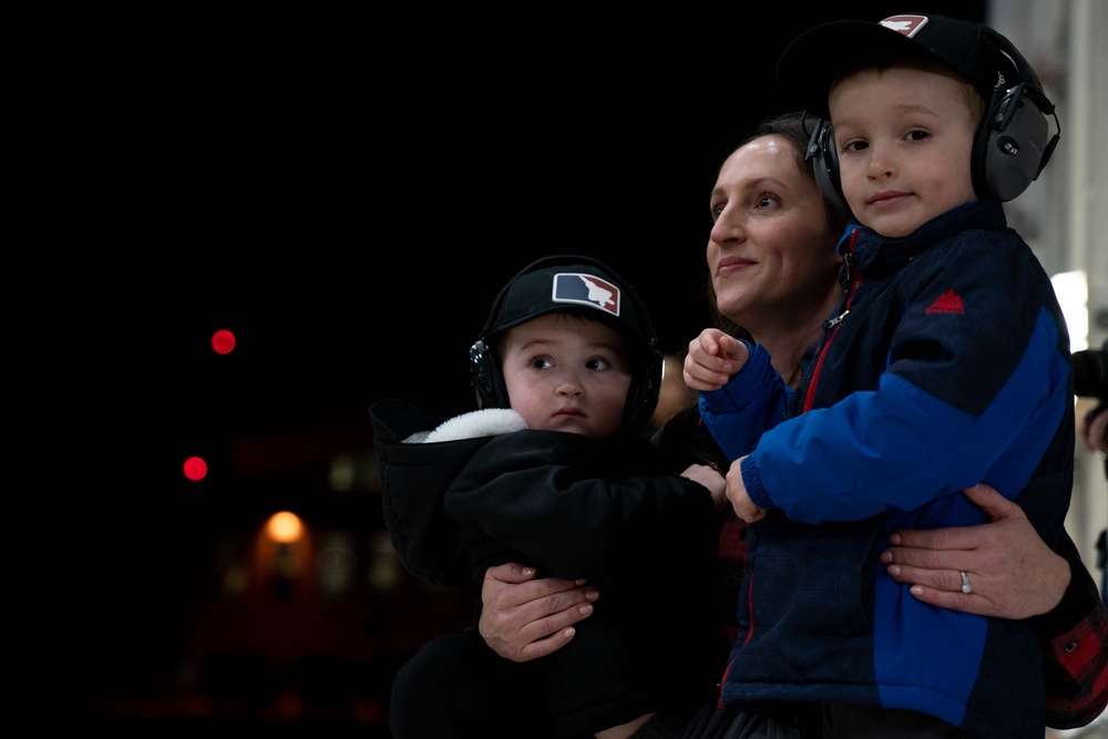 525th Fighter Squadron F-22s and pilots return home