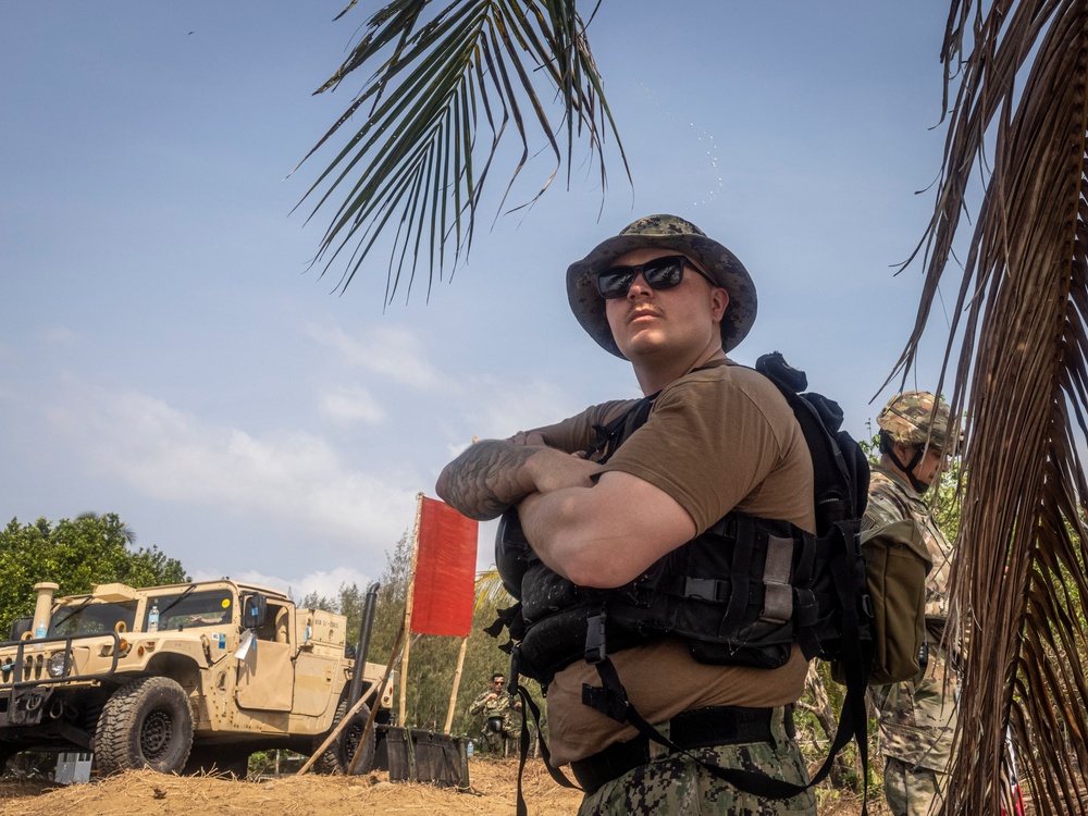 AFP General visits Camp Casiguran; Beach Offload continues in preparation for Balikatan 23