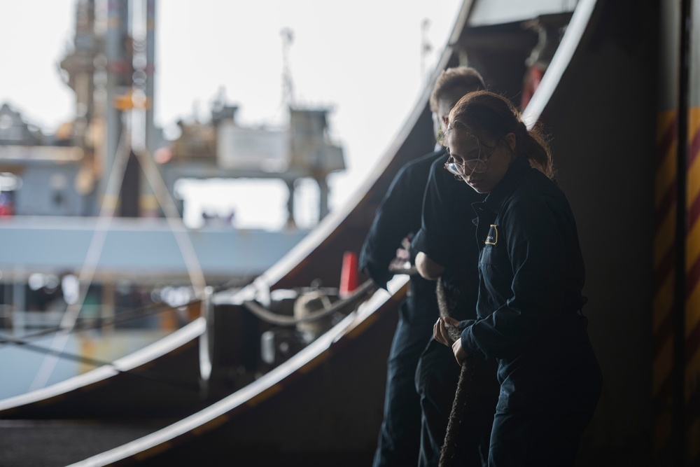 Sailors Heave Line