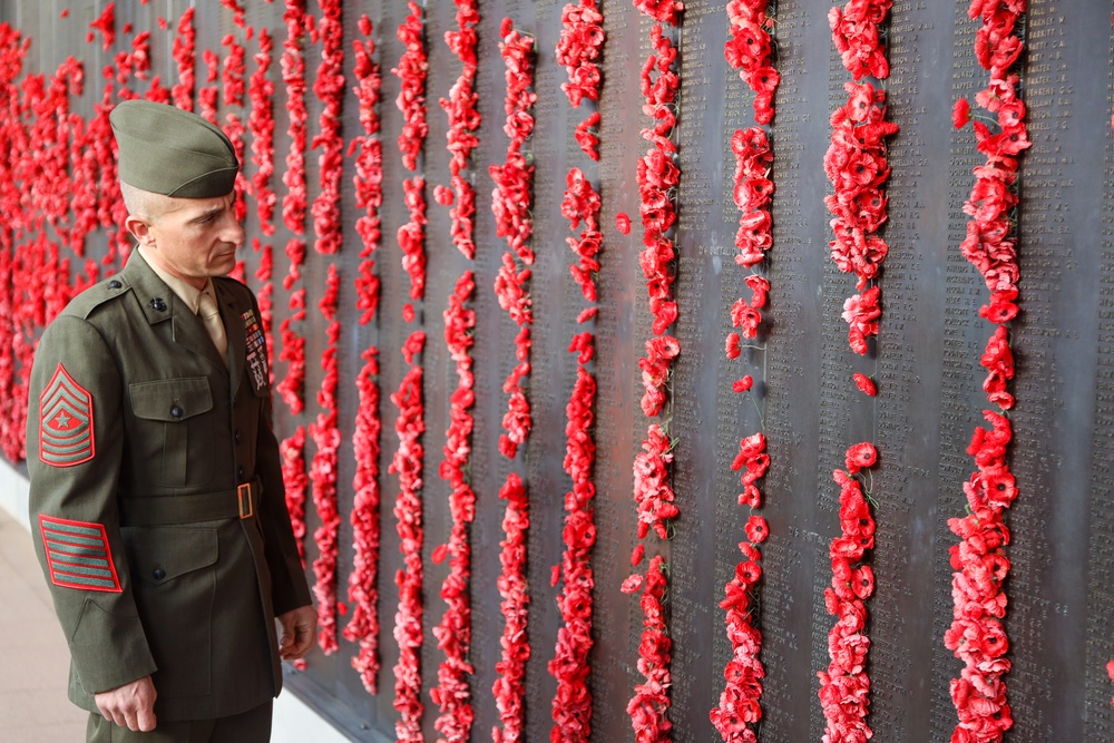 Marines with MRF-D 23.3 visit the Australian War Memorial