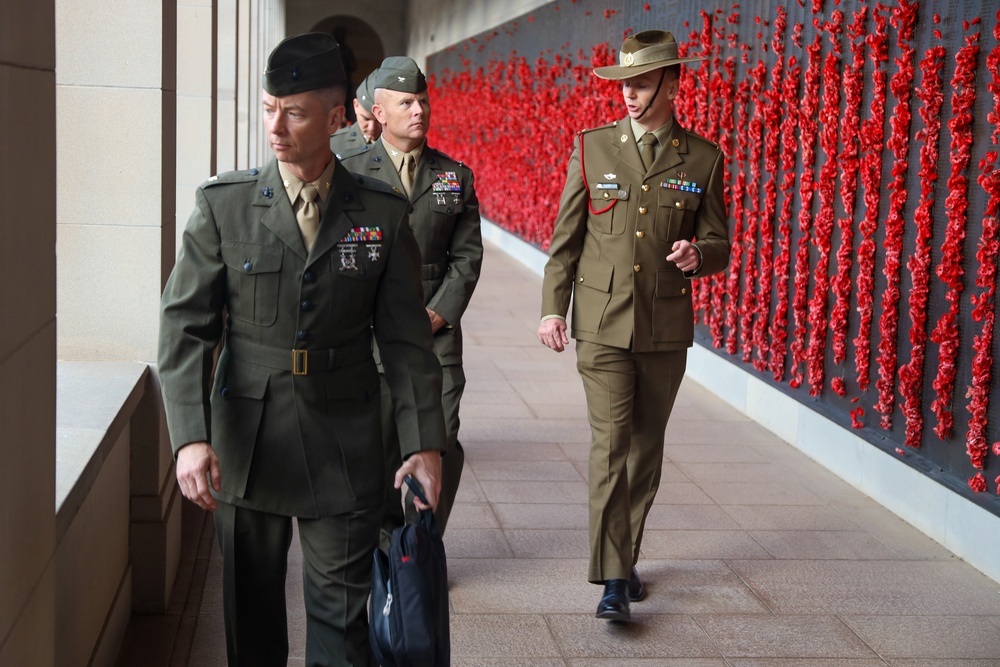 Marines with MRF-D 23.3 visit the Australian War Memorial