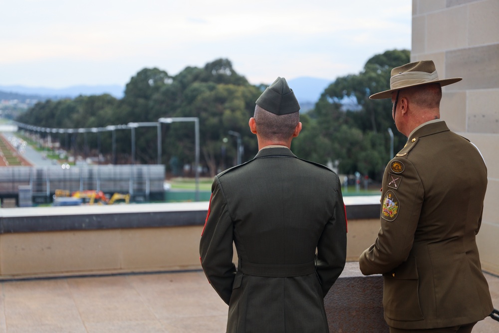 Marines with MRF-D 23.3 visit the Australian War Memorial