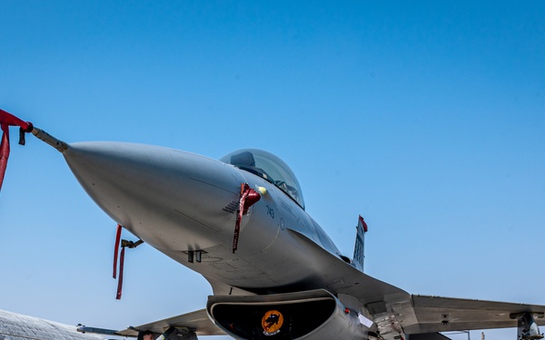 Osan Airmen participate in load crew comp