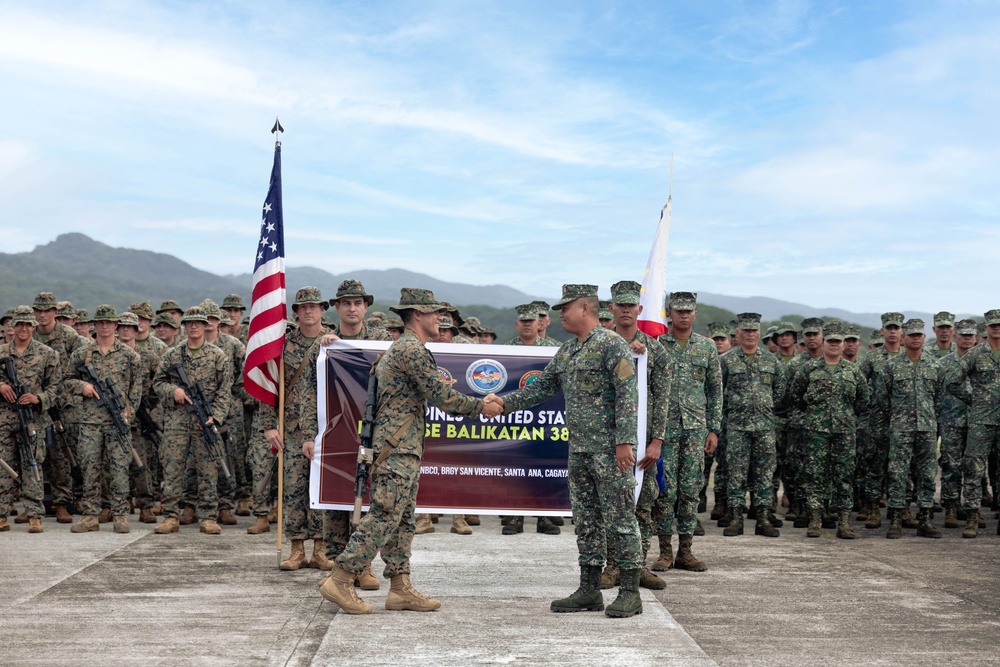 3d MLR Begins Balikatan alongside the Armed Forces of the Philippines