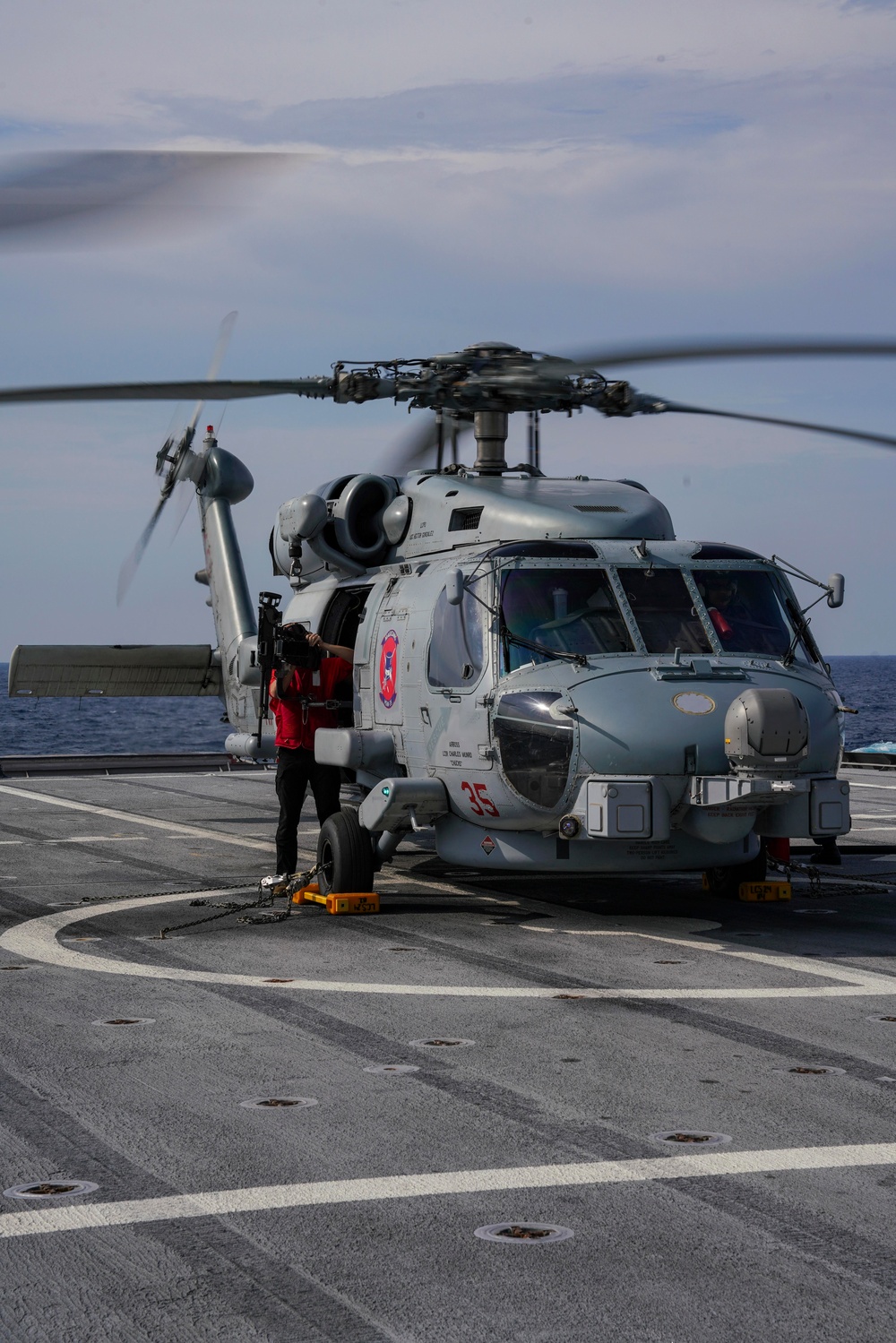 USS OAKLAND CONDUCTS FLIGHT OPERATIONS