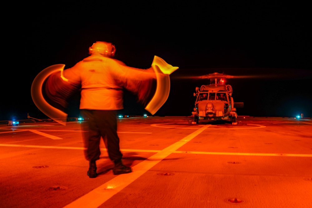 USS OAKLAND CONDUCTS FLIGHT OPERATIONS