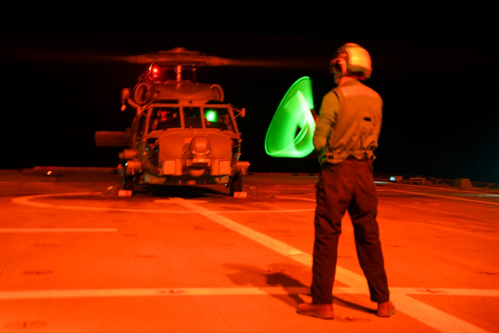 USS OAKLAND CONDUCTS FLIGHT OPERATIONS