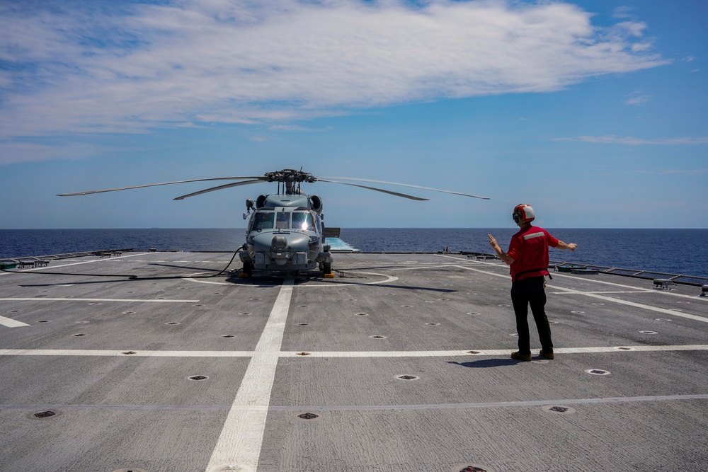 USS OAKLAND CONDUCTS FLIGHT OPERATIONS