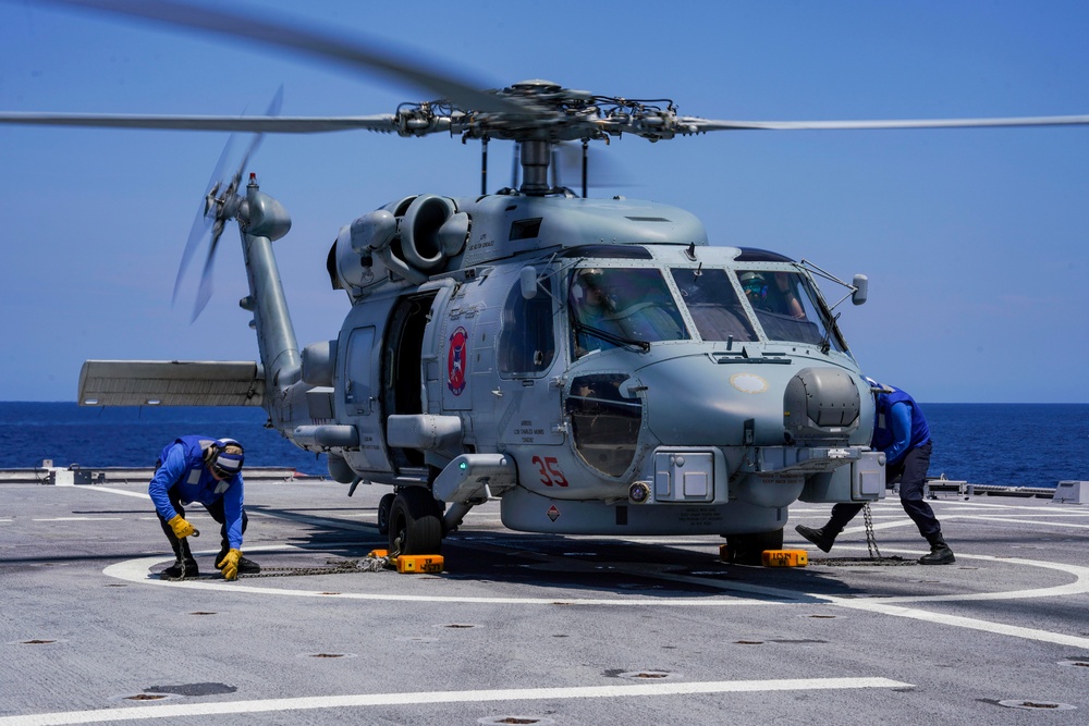 USS OAKLAND CONDUCTS FLIGHT OPERATIONS