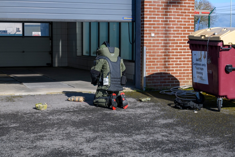 Suspicious Package Training -Directorate of Emergency Services- USAG Benelux