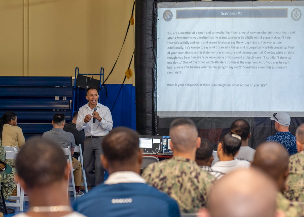NAVCENT Holds Mental Health Standdown