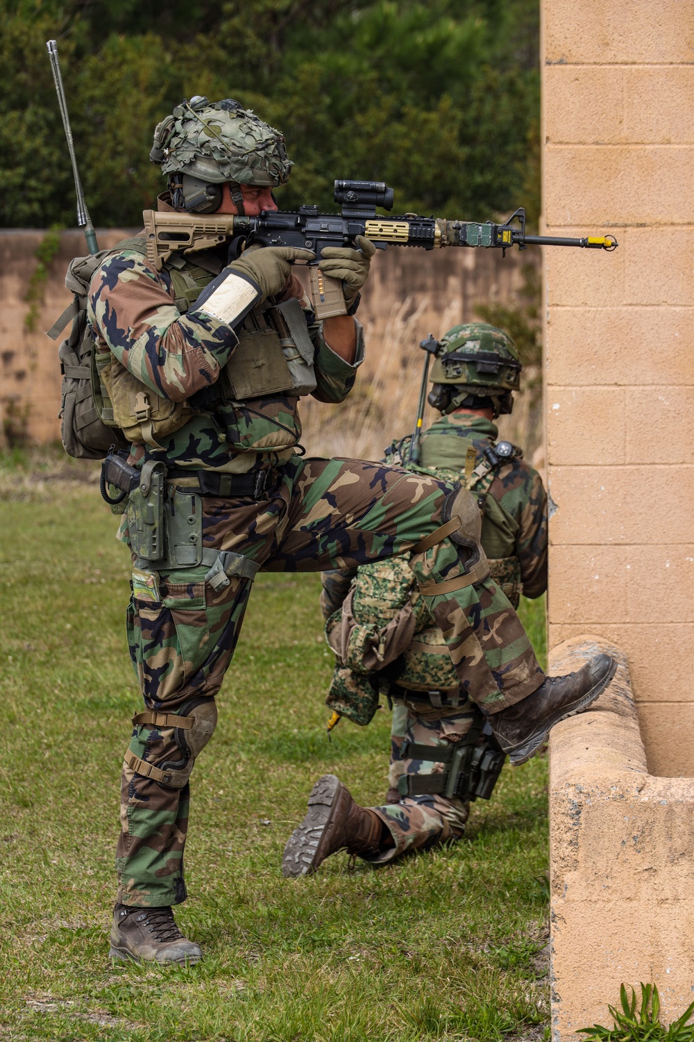 Dutch Marines Conduct Military Operations in Urban Terrain Training