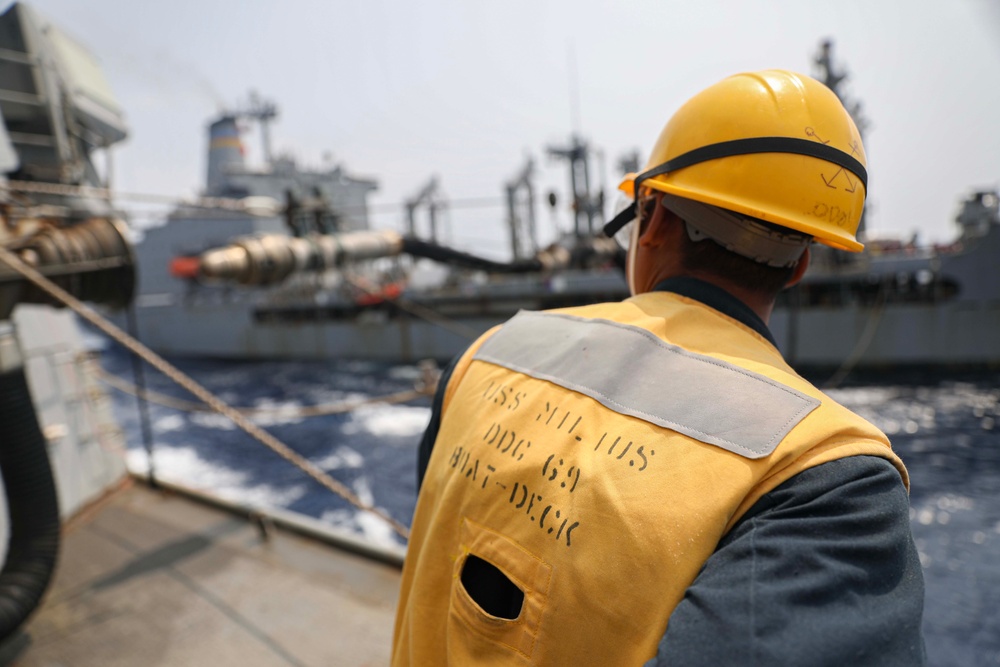 USS Milius (DDG 69) Conducts Underway Replenishment with USNS Tippecanoe (T-AO 199)