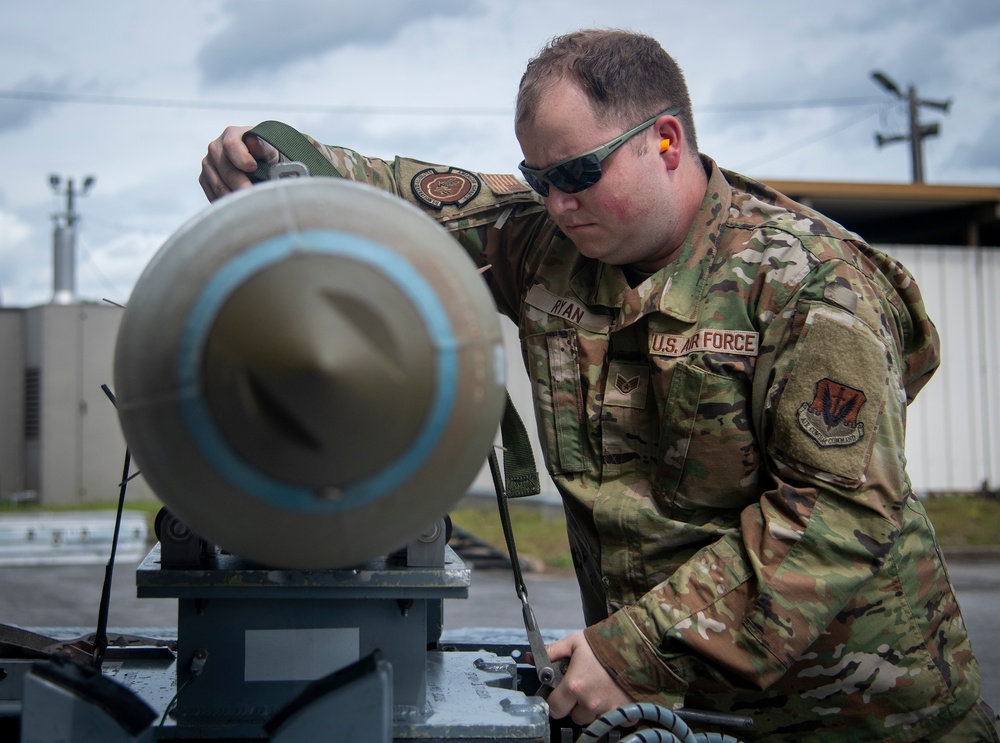 Raptor weapons crews compete one last time