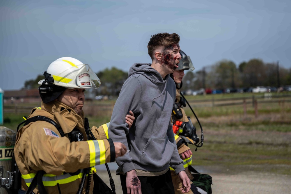 ICE: JBLE practices aircraft mishap response