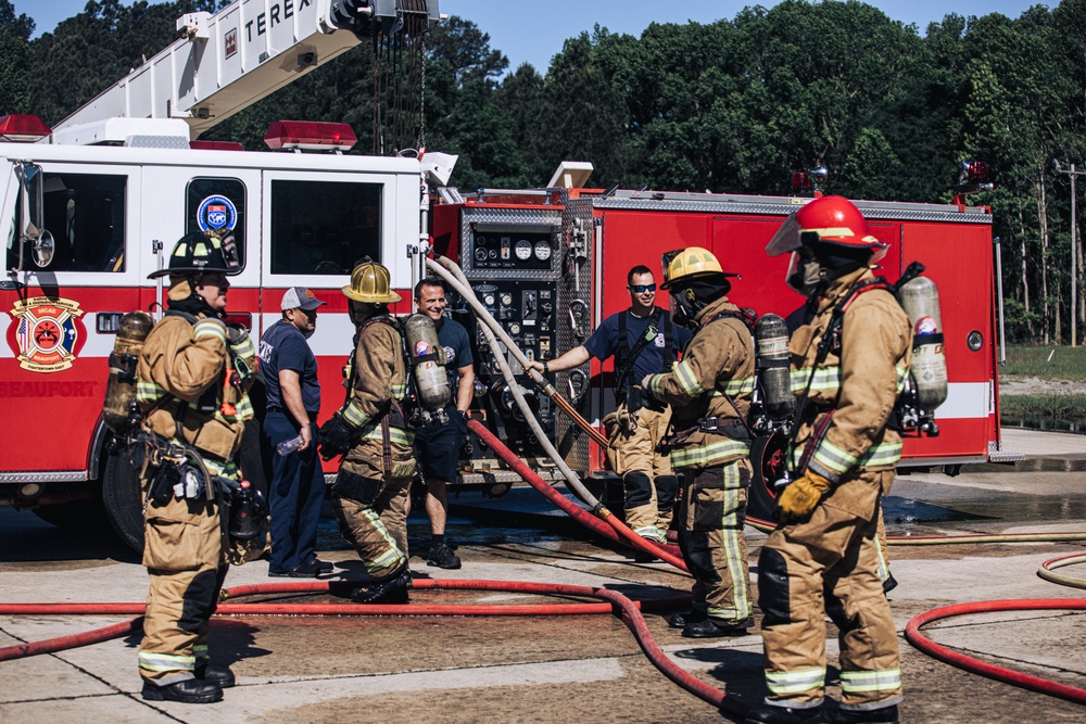 DVIDS Images Aircraft Rescue and Firefighting Marines train with