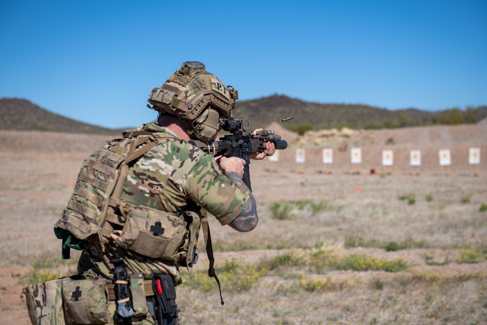 306th Rescue Squadron pararescuemen refine weapons marksmanship