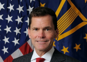 Martin named acting DeCA director and CEO