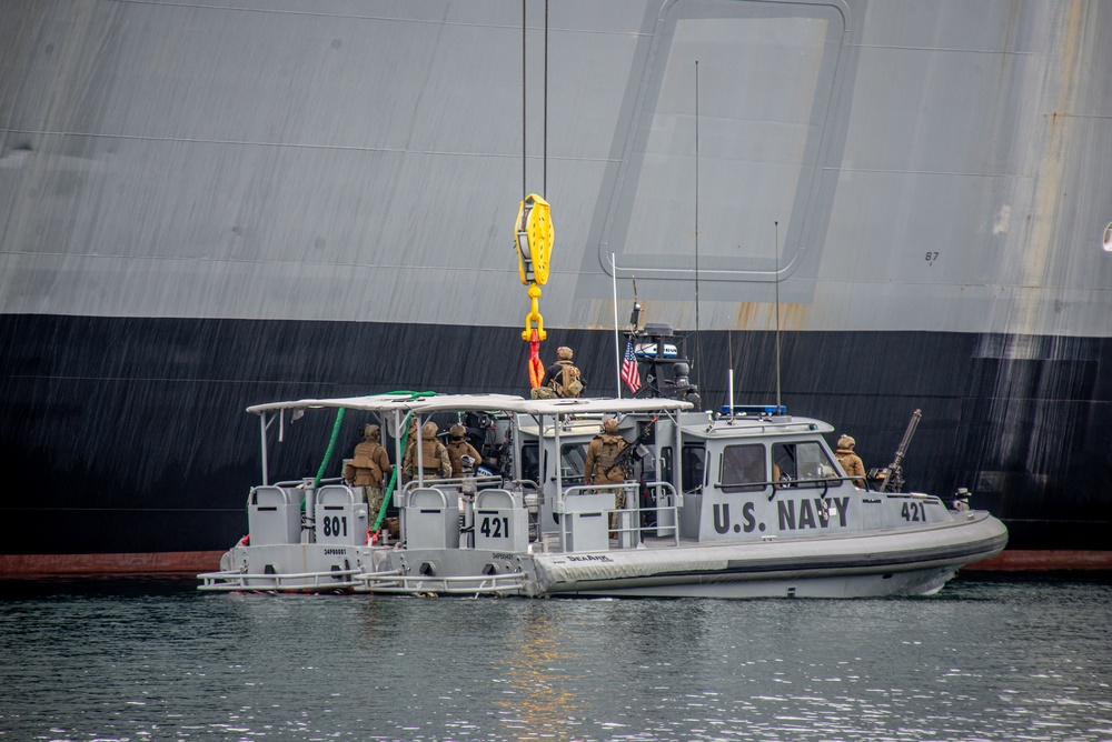 MSRON 11 and NCHB 14 Conducts LO-LO Operations aboard SS Cape Inscription (T-AKR-5076) during Adaptive Force Exercise (AFOX) in Port of Long Beach