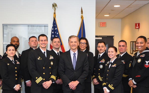 Director, Navy Staff visits NTAG ORV during trip to Ohio