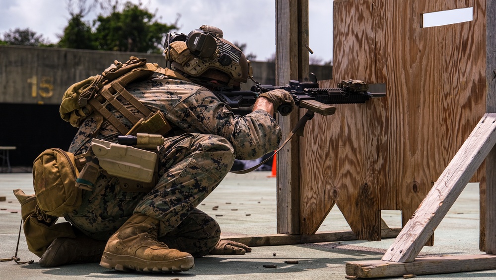 DVIDS - Images - Maritime Raid Force conducts Barricade Drills [Image 4 ...