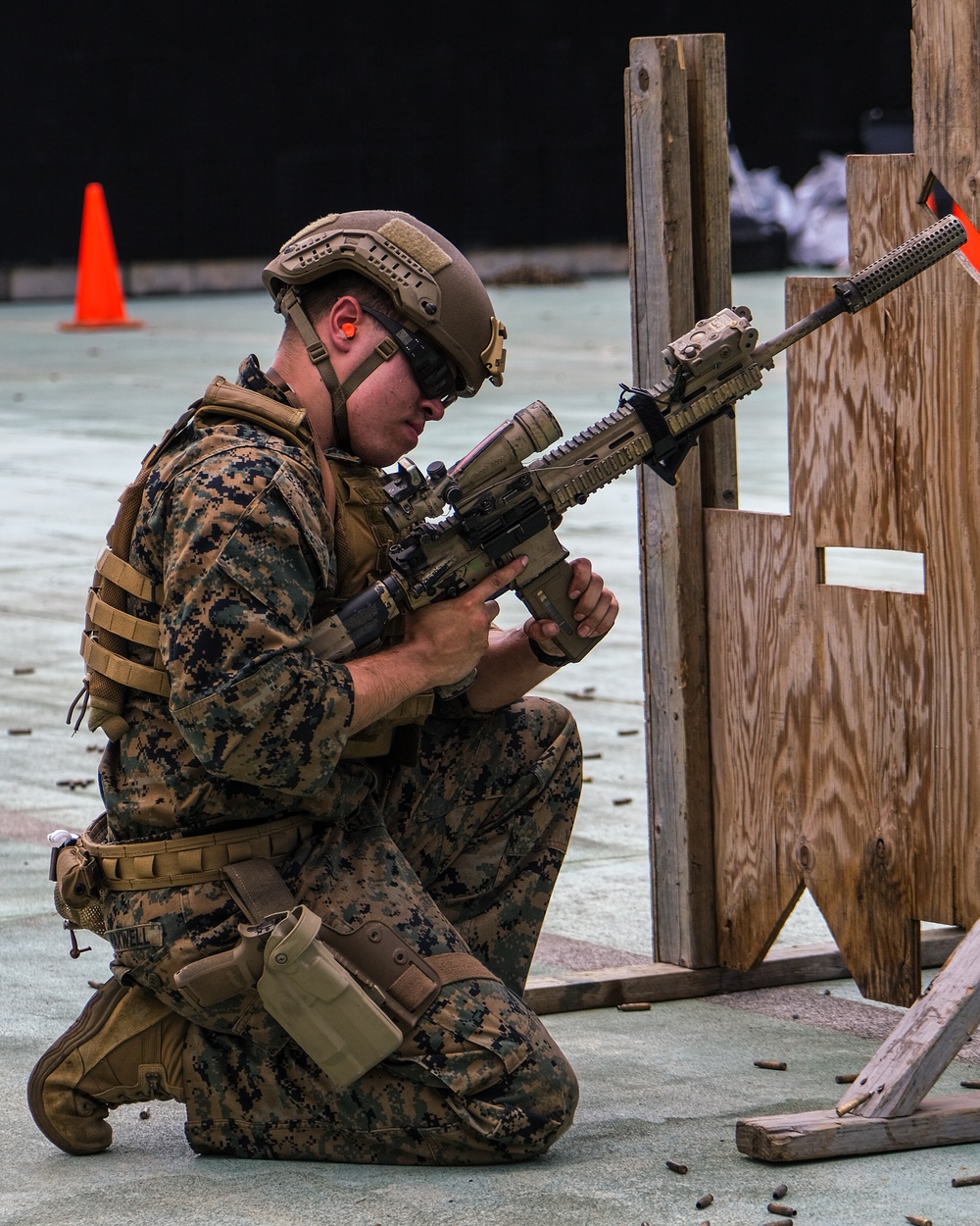 Maritime Raid Force conducts Barricade Drills