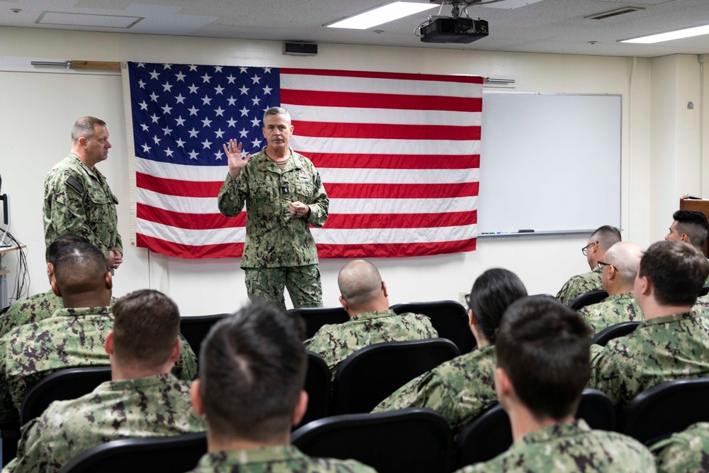 Commander, Naval Education and Training Command (NETC) visits Commander, Fleet Activities Yokosuka